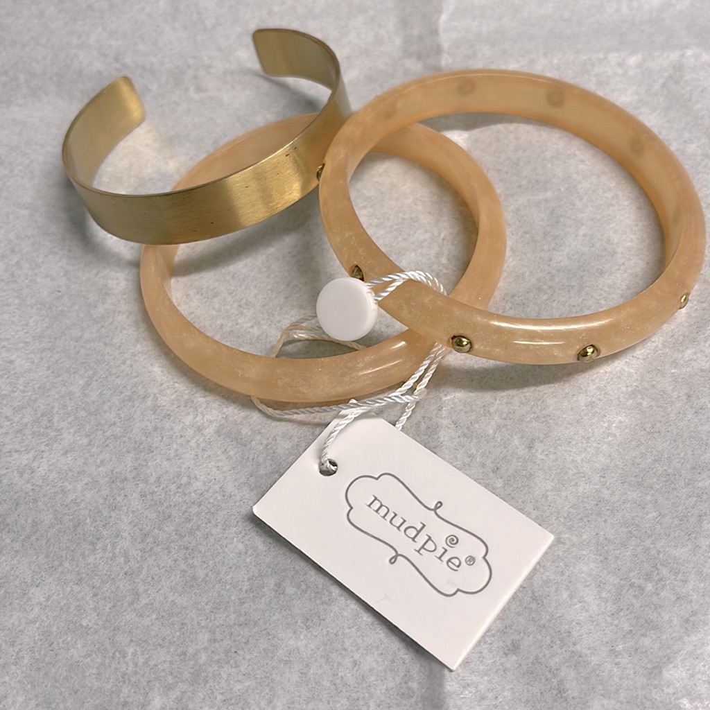 Bnwt Mud Pie Resin Bangle Set In Blush And Gold Tone 2 12 Diameter 5$